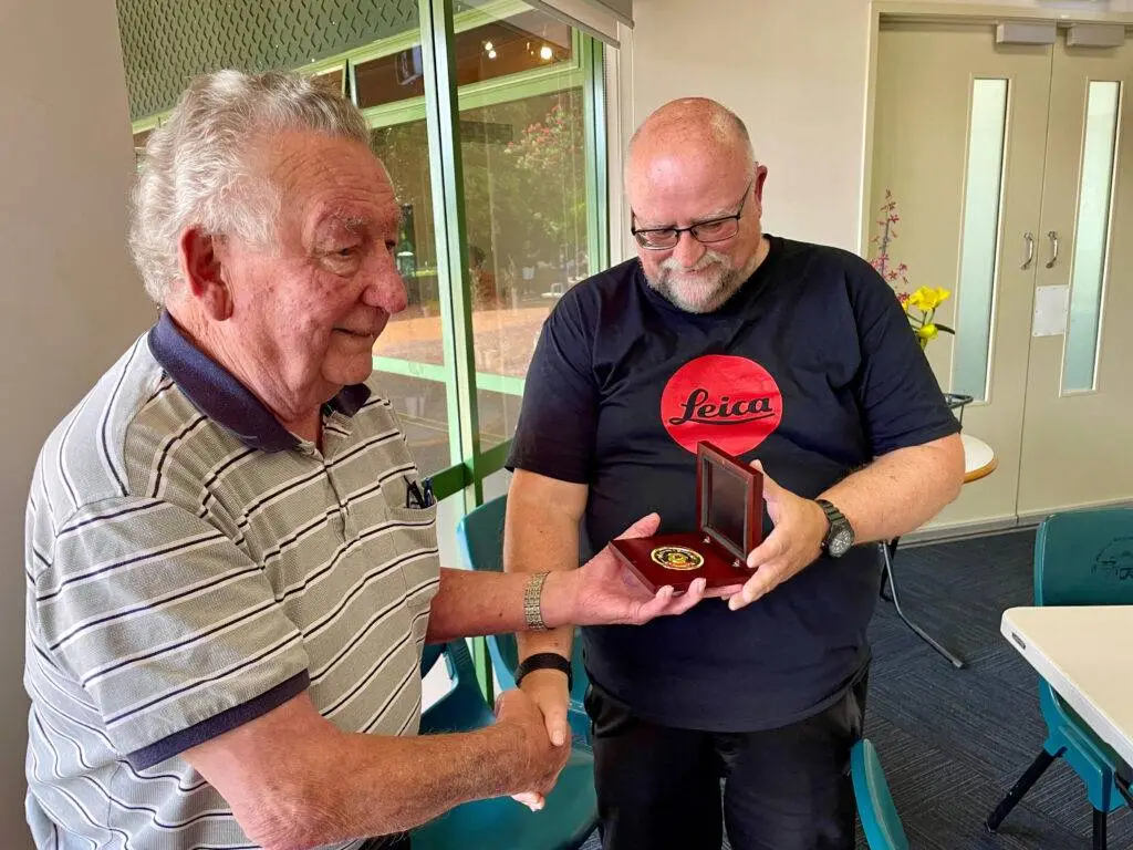 Latest News 5 Joe Vance presenting Noel Townsley with NZOS Gold Medal of Achievement